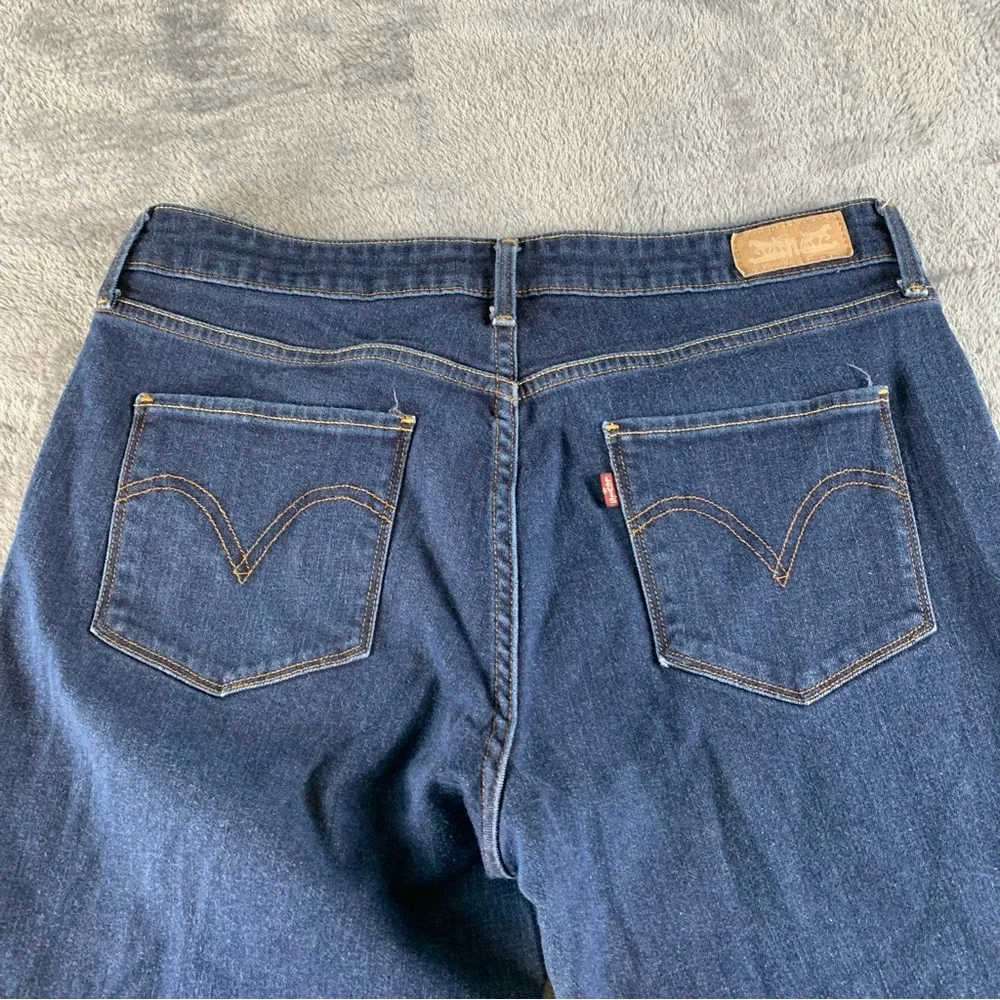 Levi’s Capri Stretch Jeans Women Size 12 Blue Denim Rolled Hem Casual Retro - Picture 3 of 10